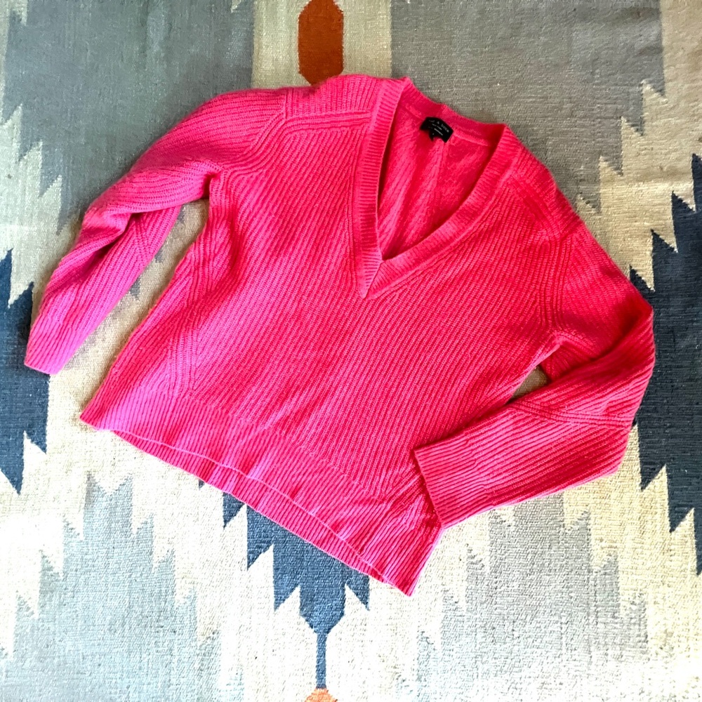 Rag & Bone Pink cashmere V